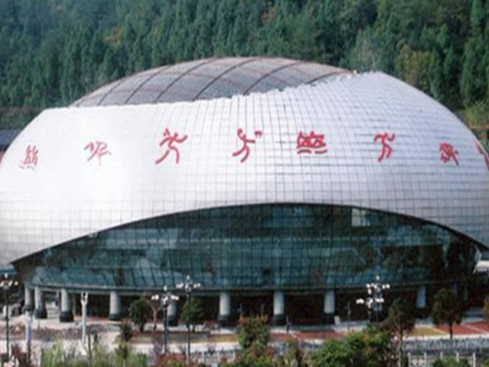 西安体育中心球形网架加工安装
